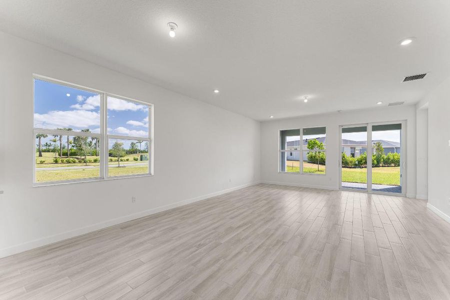 US_SEF_BRIAR_LOT 42_Great Room