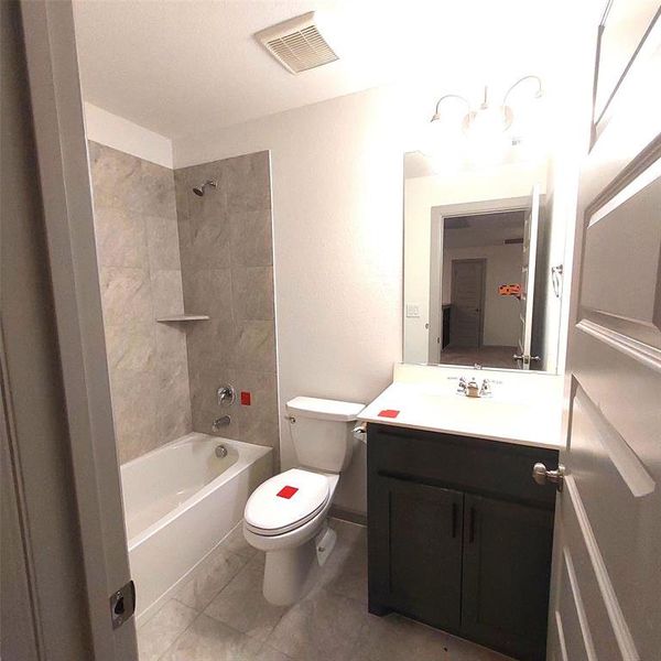 Furnished interior view inside a new home in , Royse City (Image 10).