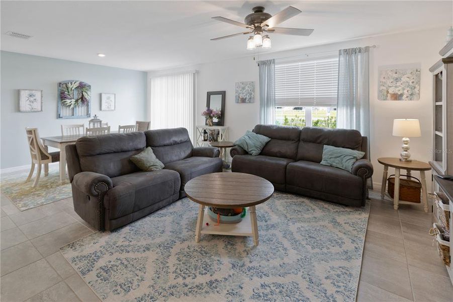 Furnished interior view inside a new home in , Winter Haven (Image 27).