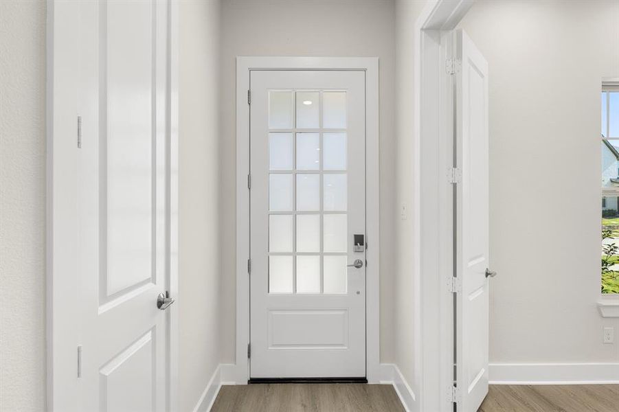 03. 3117 Eddington - Entry 03. 3117 Eddington - Entry