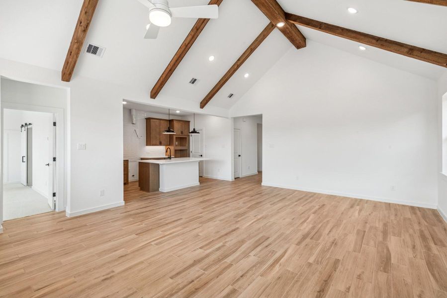 Spacious, unfurnished interior of a new home in Harvest Pointe, Needville (Image 24).