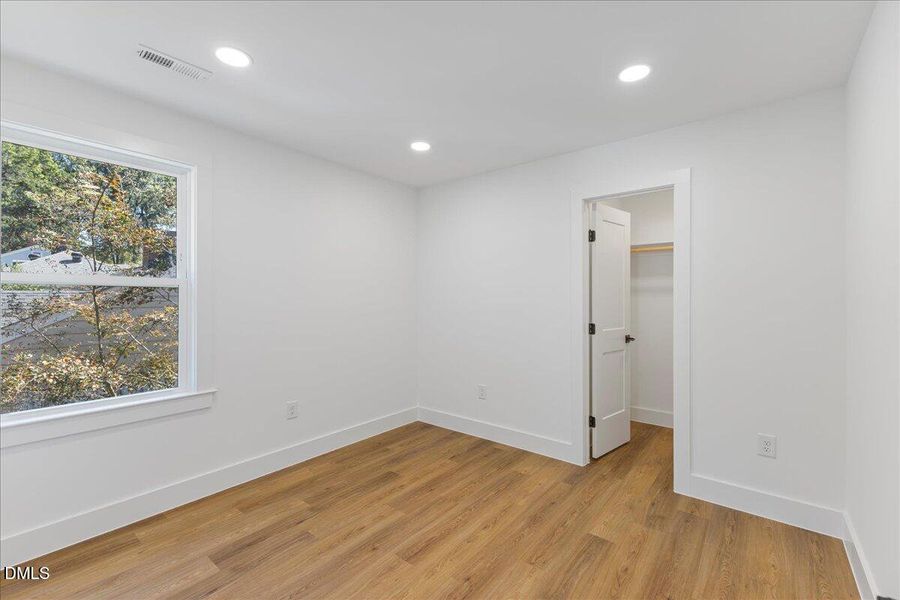 27-803 Dupree St B