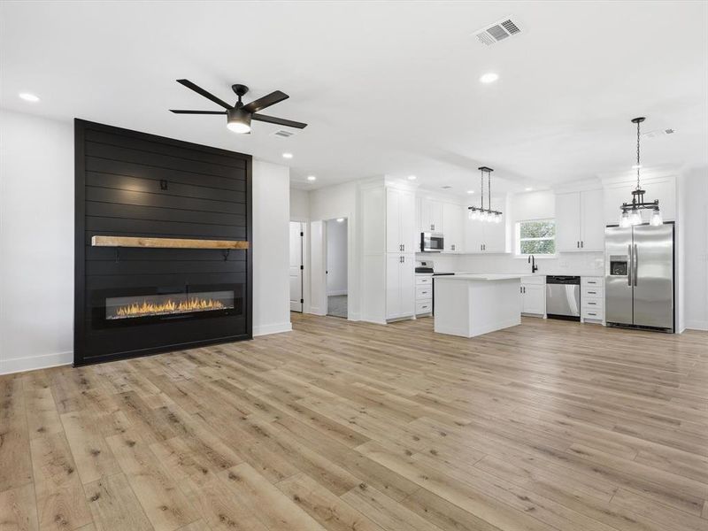 Spacious, unfurnished interior of a new home in , Wills Point (Image 16).