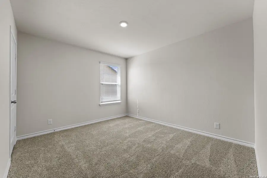 Spacious, unfurnished interior of a new home in Steele Creek, Cibolo (Image 13).