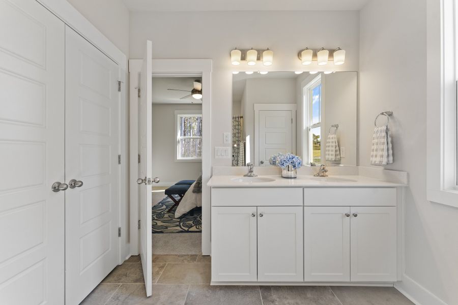 Furnished interior view inside a new home in Anderson County Homes, Belton (Image 10). Furnished interior view inside a new home in Anderson County Homes, Belton (Image 10).