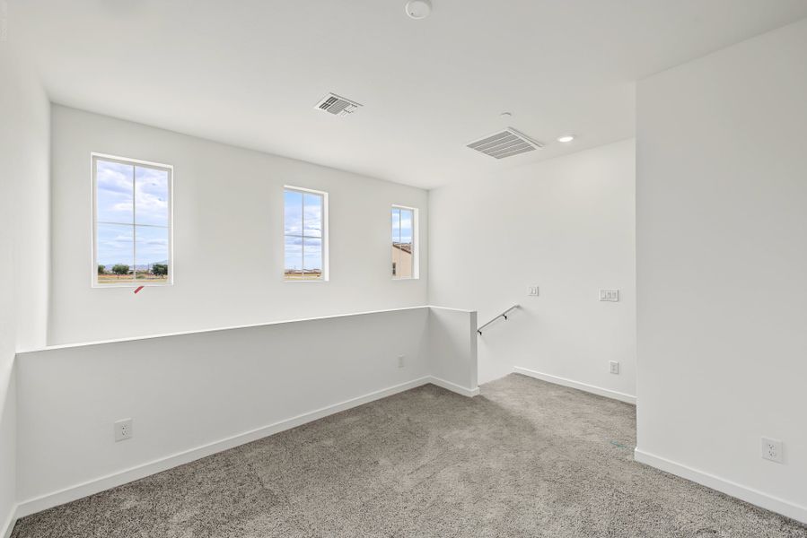 Spacious, unfurnished interior of a new home in Bella Storia, Gilbert (Image 8).