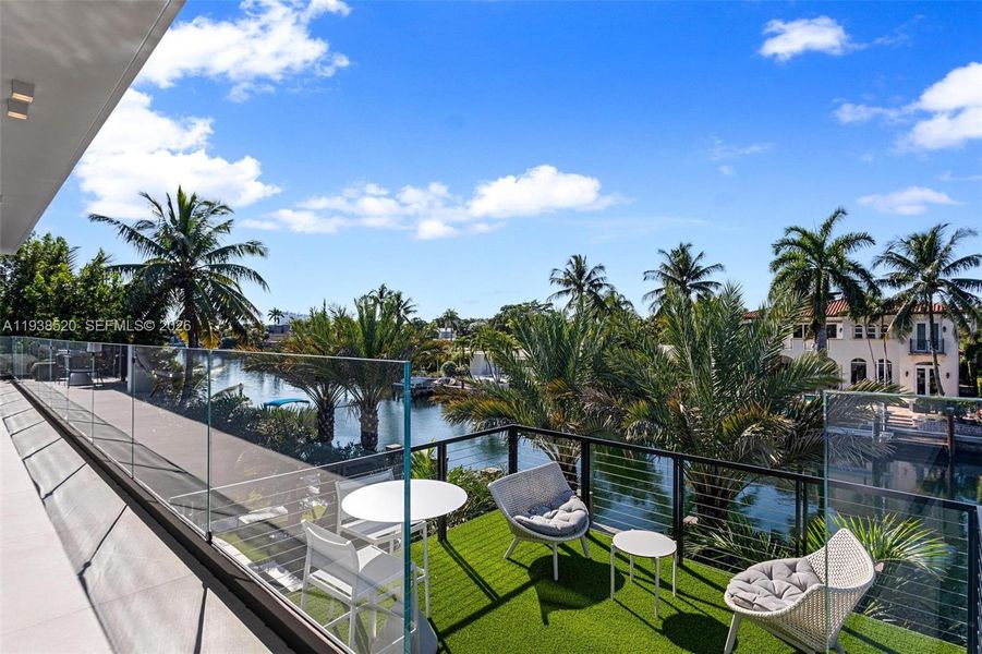 Image 62 of a home in .