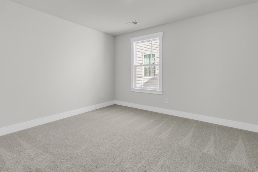 Spacious, unfurnished interior of a new home in Six Oaks, Summerville (Image 40).