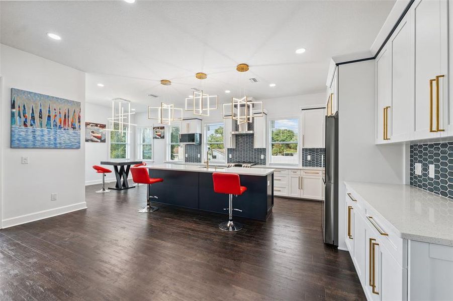 Furnished interior view inside a new home in , Hudson (Image 17).