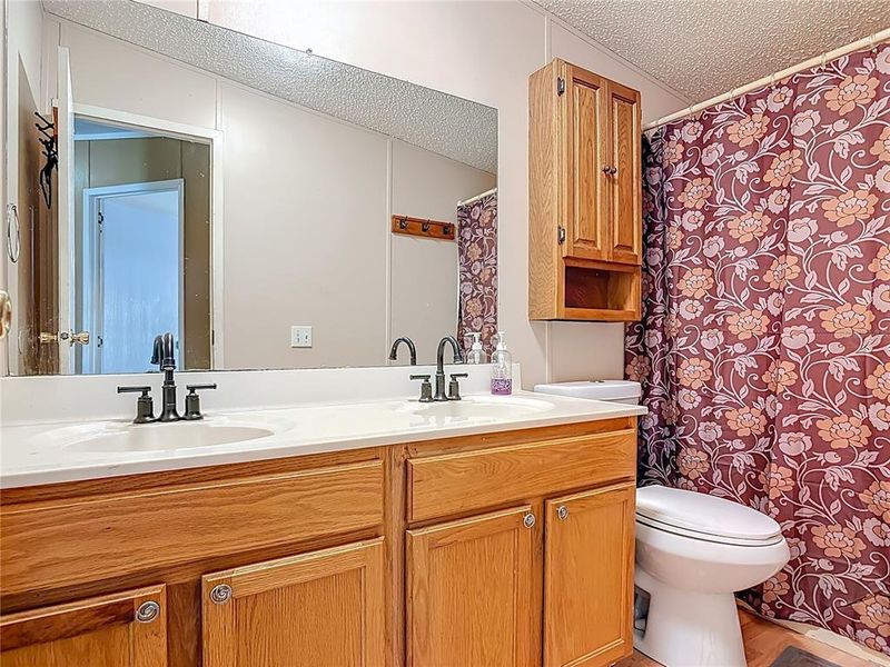Image 27 of a home in .