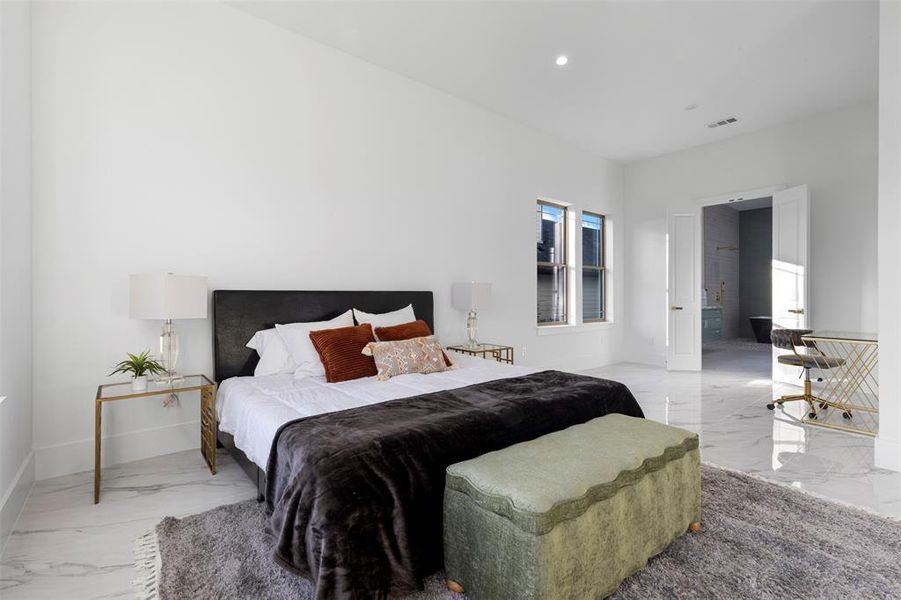 Furnished interior view inside a new home in , Rockwall (Image 19).