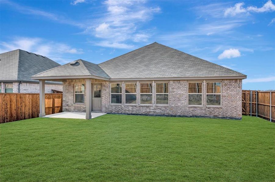 Exterior details and patio area of a home in Meadow Park, Ponder (Image 22). Exterior details and patio area of a home in Meadow Park, Ponder (Image 22).