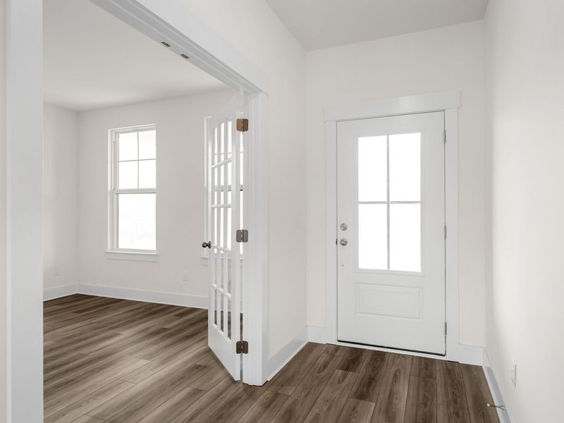 Spacious, unfurnished interior of a new home in Benders Cove, Mount Juliet (Image 21).