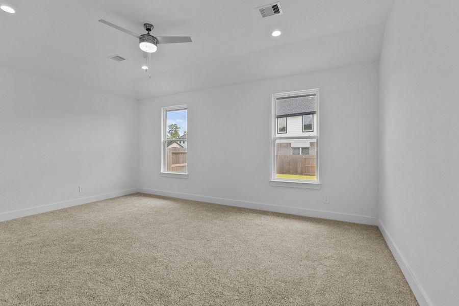 Spacious, unfurnished interior of a new home in Hills of Westlake, Conroe (Image 28). Spacious, unfurnished interior of a new home in Hills of Westlake, Conroe (Image 28).