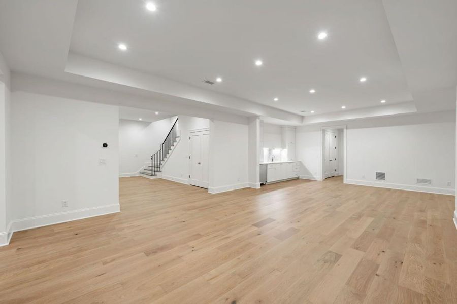 Spacious, unfurnished interior of a new home in , Atlanta (Image 22). Spacious, unfurnished interior of a new home in , Atlanta (Image 22).