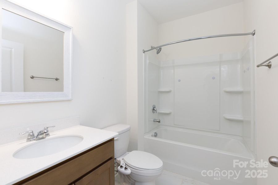 Image 28 of a home in .