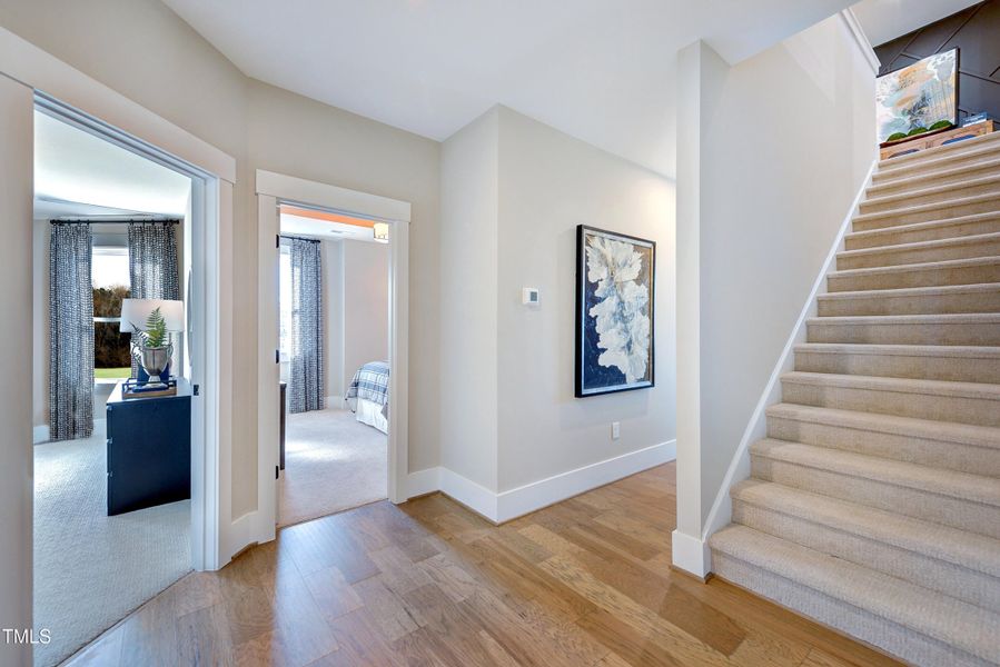 PJD5-0048-00_Horizon_Landing-1