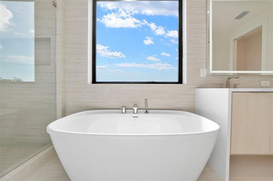 Close-up of interior finishes inside a home in , Tampa (Image 19).