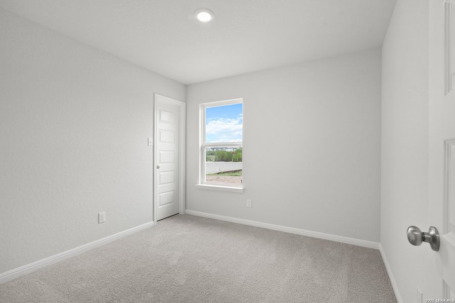 Spacious, unfurnished interior of a new home in Applewhite Meadows, San Antonio (Image 24).