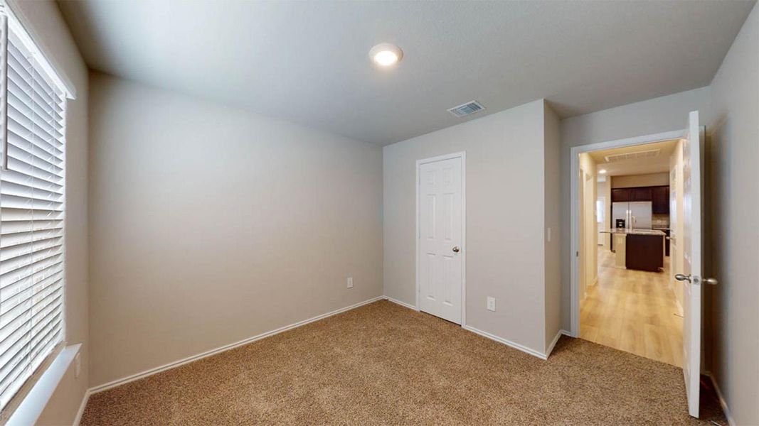 Spacious, unfurnished interior of a new home in Victory Ranch, Killeen (Image 21).