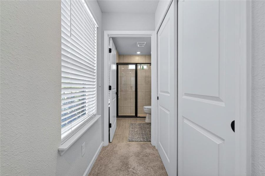 Spacious, unfurnished interior of a new home in , Jacksonville (Image 27).