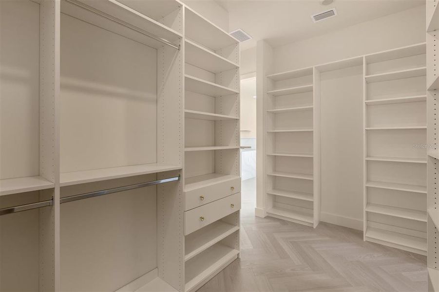 Image 18 of a home in .