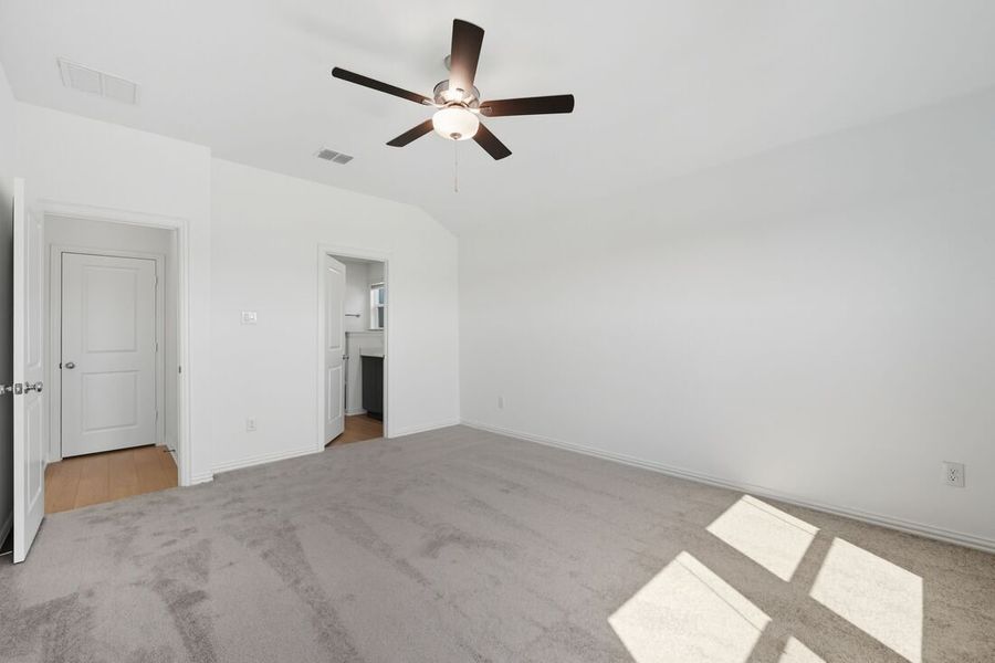 Spacious, unfurnished interior of a new home in River Ridge, Crandall (Image 19). Spacious, unfurnished interior of a new home in River Ridge, Crandall (Image 19).