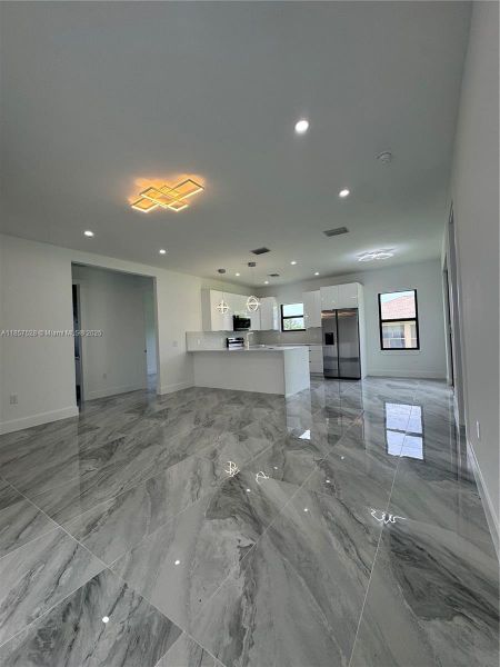 Image 8 of a home in .