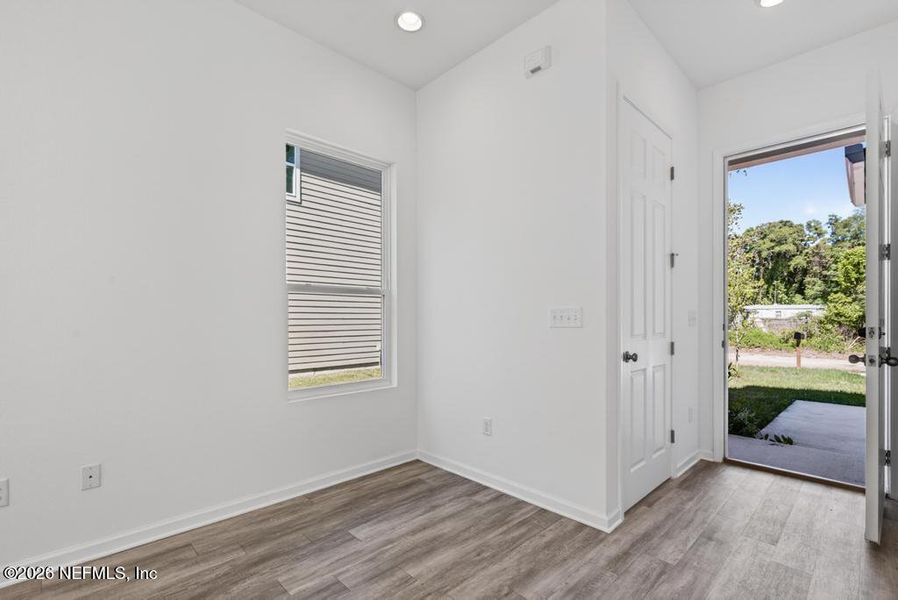 Spacious, unfurnished interior of a new home in , Jacksonville (Image 28).