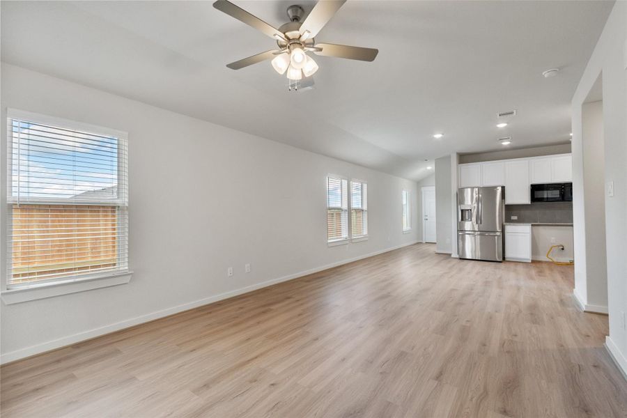 Image 26 of a home in Colony at Pinehurst.