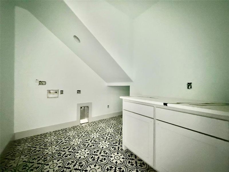 Spacious, unfurnished interior of a new home in , Mineral Wells (Image 29).