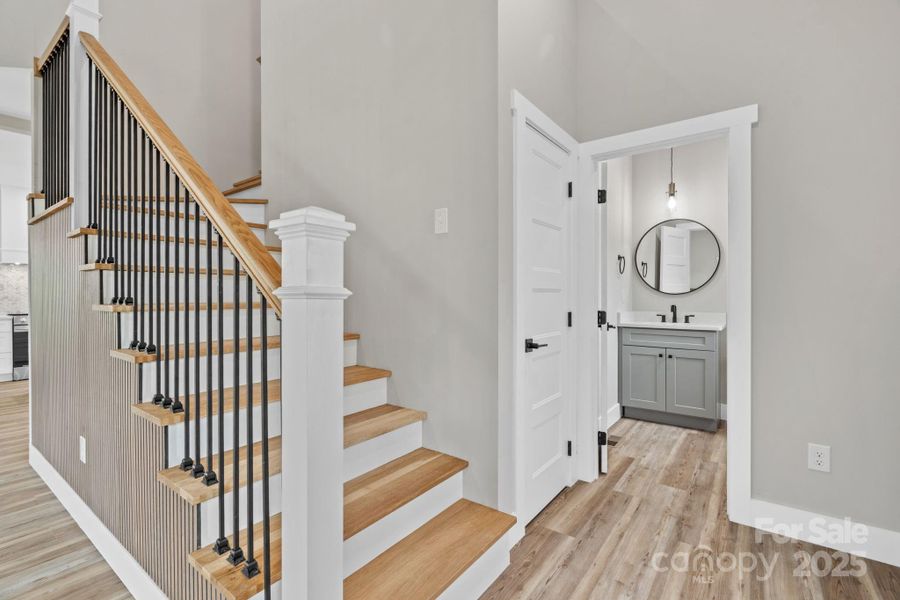 Spacious, unfurnished interior of a new home in , Asheville (Image 31).