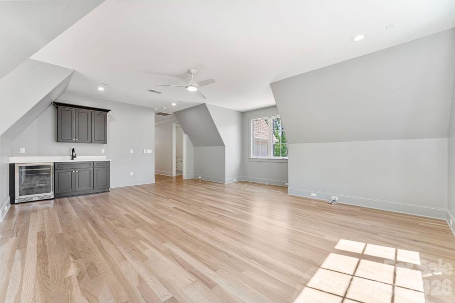 Bonus/Flex Room with Wet Bar