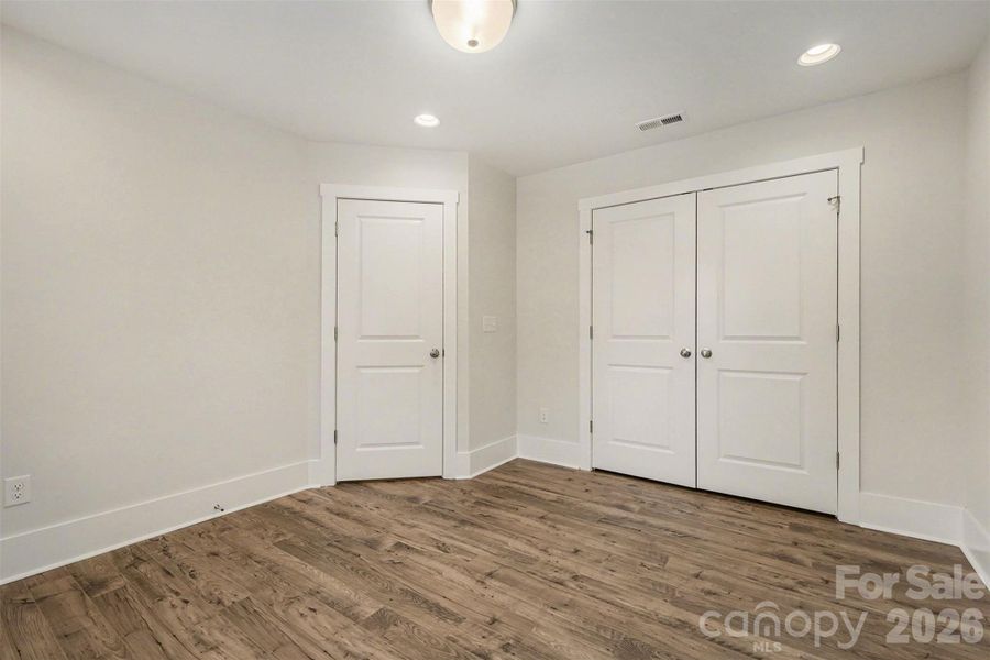 Spacious, unfurnished interior of a new home in , Charlotte (Image 26).