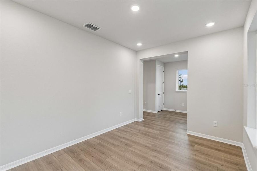 Spacious, unfurnished interior of a new home in Weslyn Park in Sunbridge 34', St. Cloud (Image 22). Spacious, unfurnished interior of a new home in Weslyn Park in Sunbridge 34', St. Cloud (Image 22).