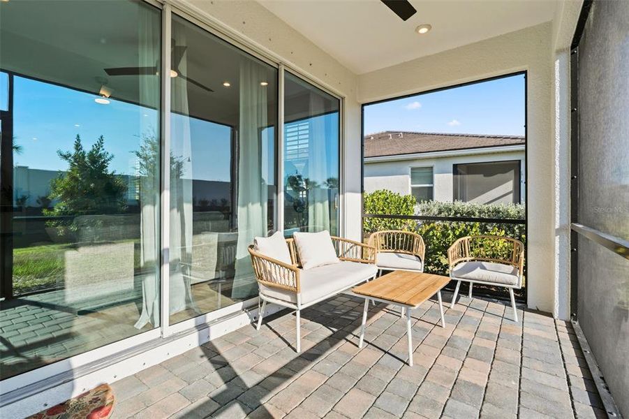 Exterior details and patio area of a home in , Venice (Image 20).