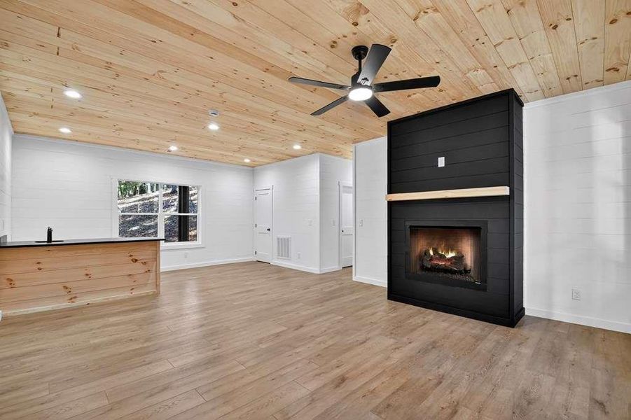 Spacious, unfurnished interior of a new home in , Morganton (Image 20).