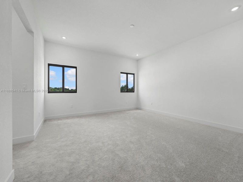 Spacious, unfurnished interior of a new home in , Homestead (Image 37).