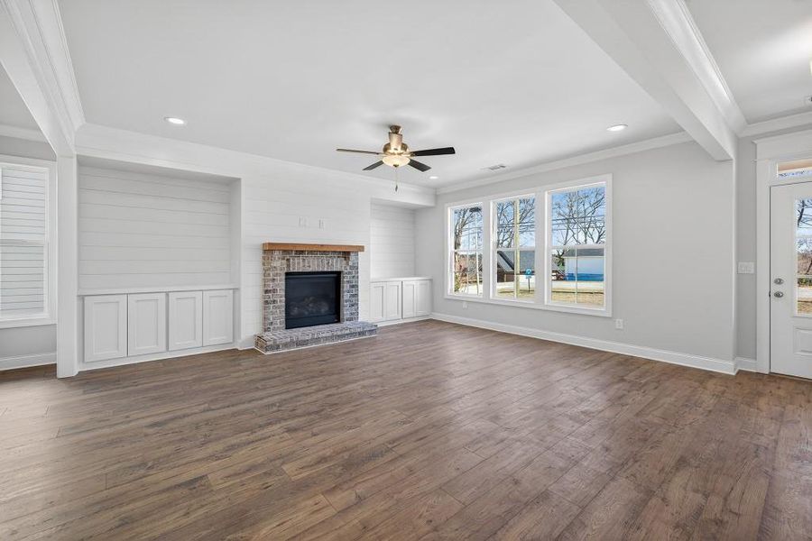 Spacious, unfurnished interior of a new home in Hemingway, Flowery Branch (Image 22). Spacious, unfurnished interior of a new home in Hemingway, Flowery Branch (Image 22).