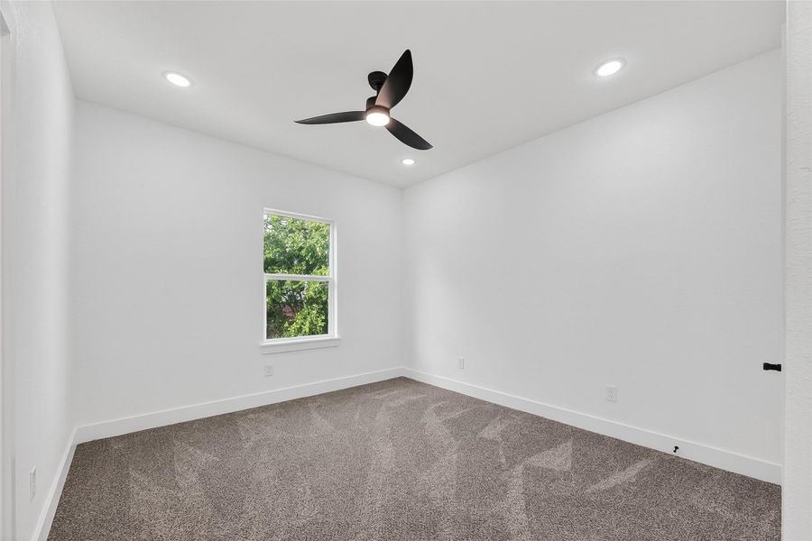 Spacious, unfurnished interior of a new home in , Houston (Image 25).