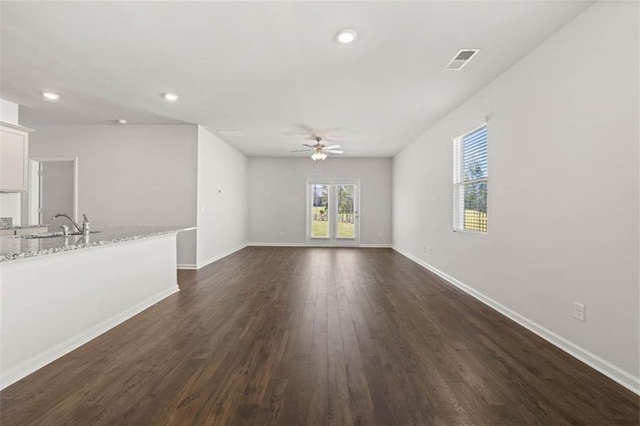 Spacious, unfurnished interior of a new home in Shoal Creek, Hampton (Image 16).