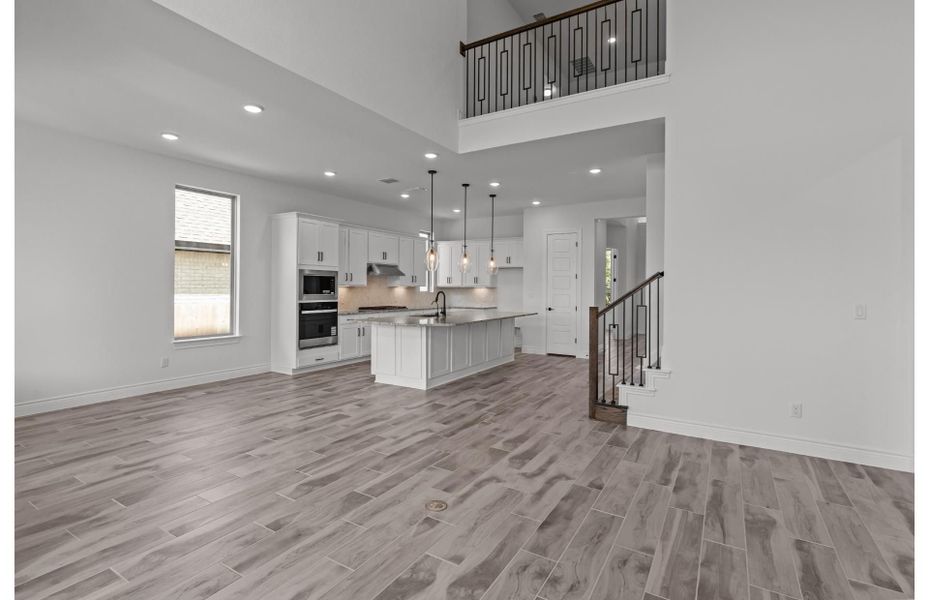 Kitchen & Dining Area Kitchen & Dining Area