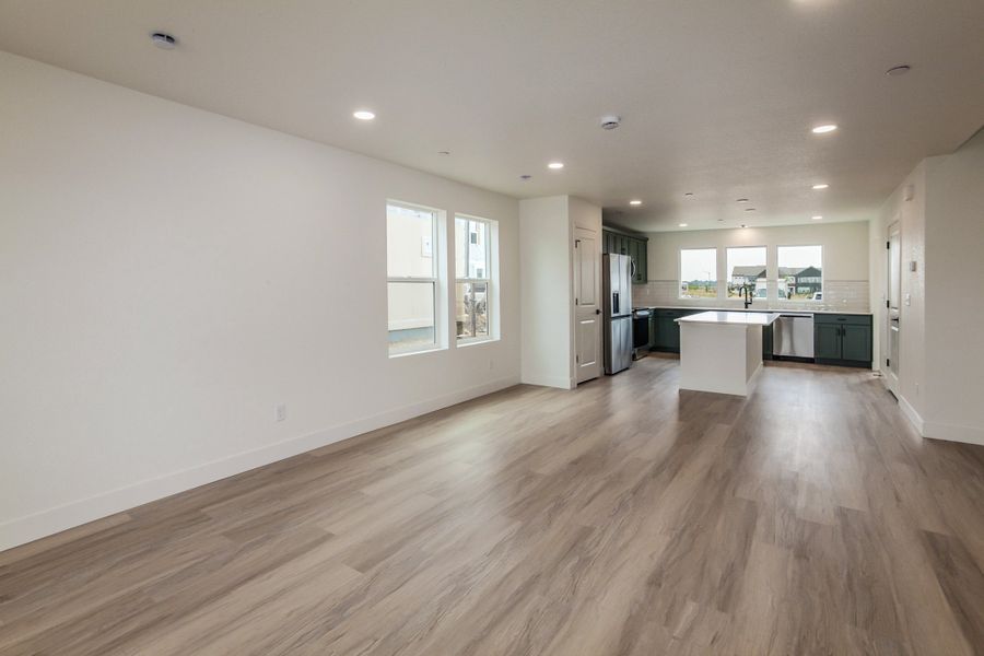Spacious, unfurnished interior of a new home in Bloom, Fort Collins (Image 20).