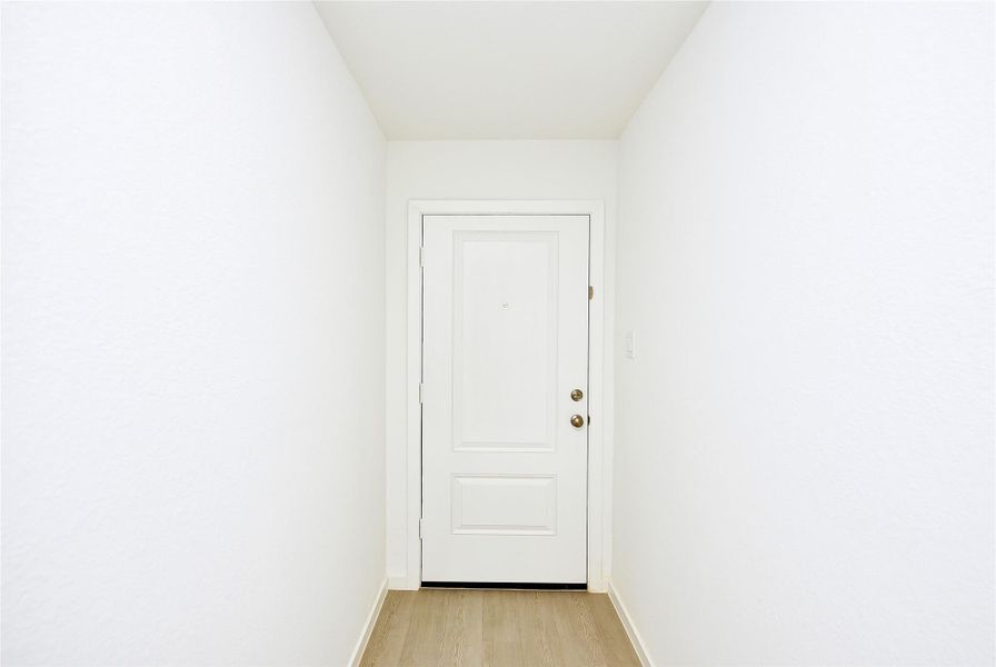 Spacious, unfurnished interior of a new home in Grand Oaks Reserve, Cleveland (Image 27). Spacious, unfurnished interior of a new home in Grand Oaks Reserve, Cleveland (Image 27).
