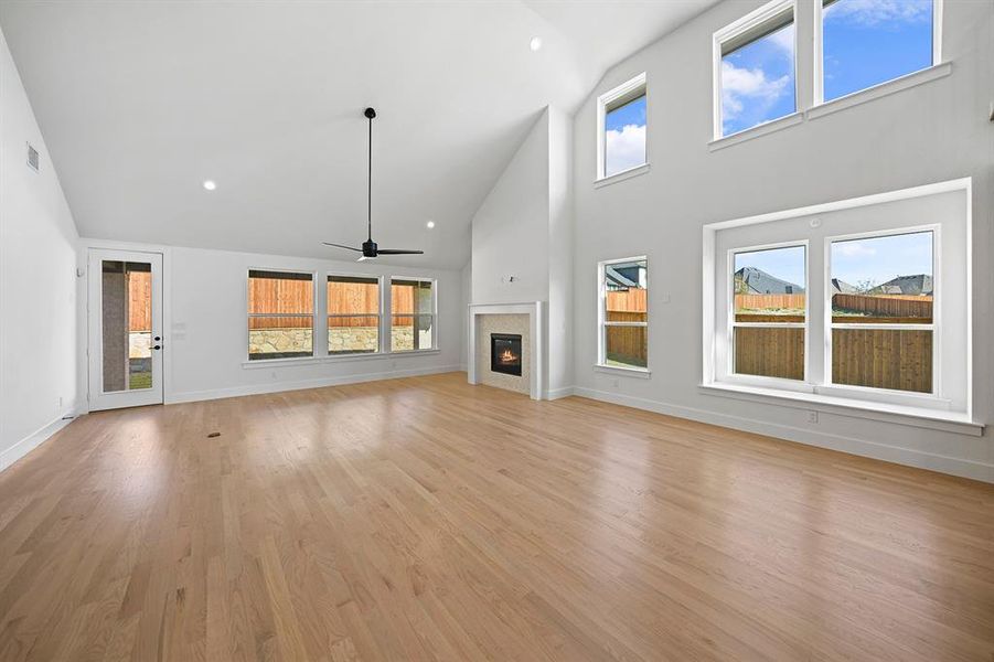 Spacious, unfurnished interior of a new home in Aster Park, McKinney (Image 20).