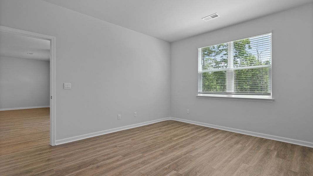 Spacious, unfurnished interior of a new home in Hillcrest, Ravenel (Image 20).