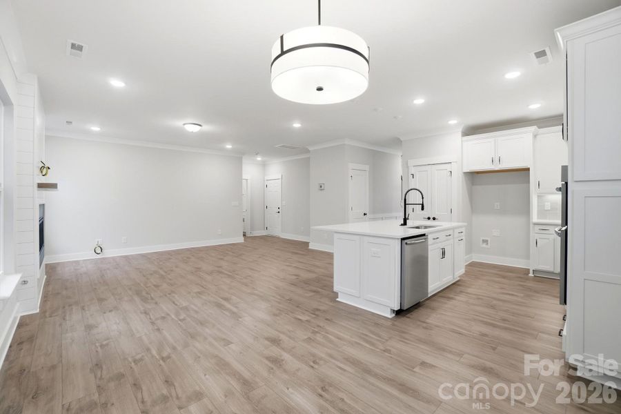 Spacious, unfurnished interior of a new home in Summerlin, Mooresville (Image 16). Spacious, unfurnished interior of a new home in Summerlin, Mooresville (Image 16).