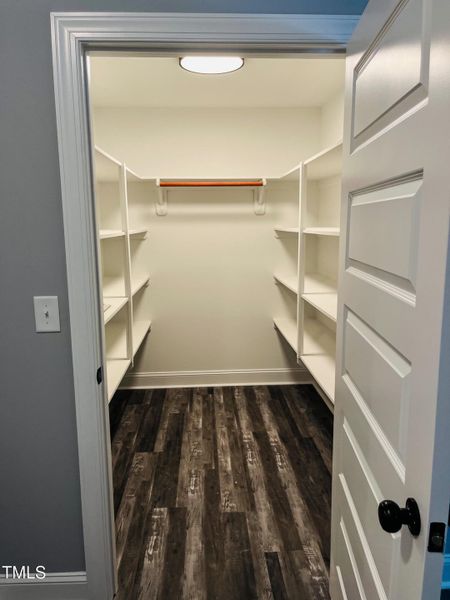 3793DD4B-55FC-4AA1-9A8C-56246E2A7F92