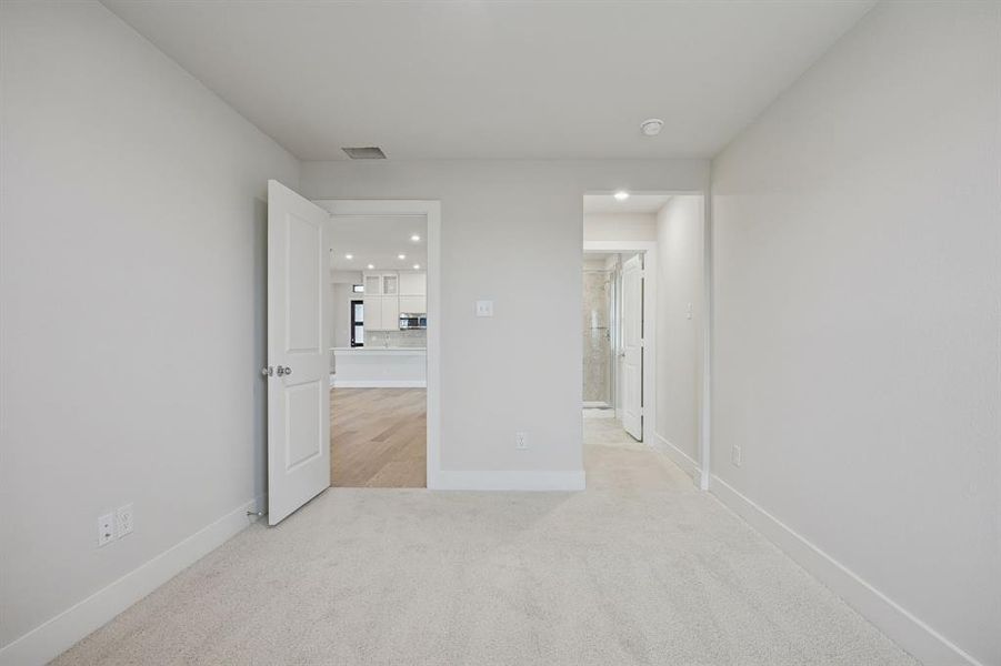 Spacious, unfurnished interior of a new home in Hadley Farms, Godley (Image 22).
