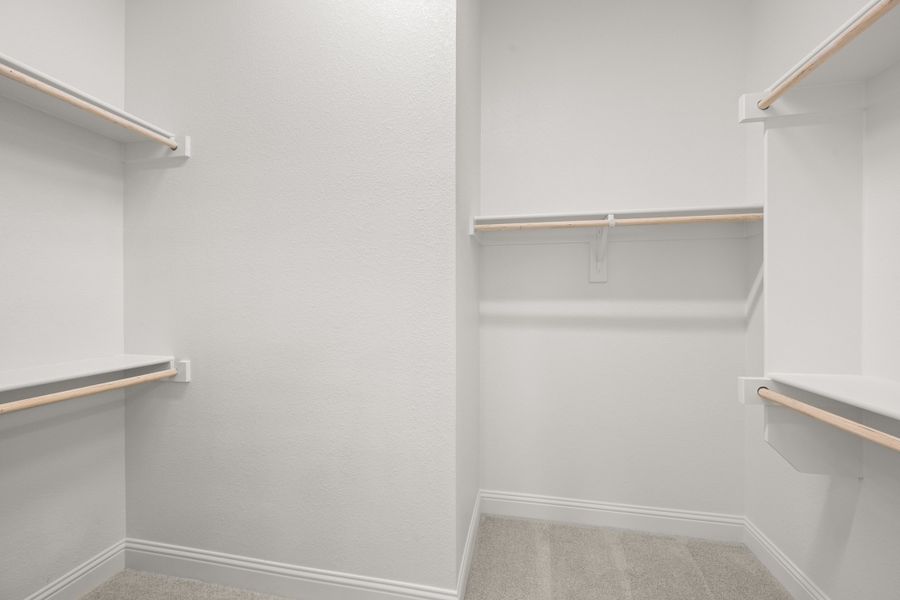 Spacious, unfurnished interior of a new home in Vista Point, Grandview (Image 24).